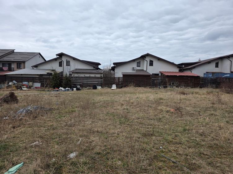 Teren cu utilități Sânpetru - 1