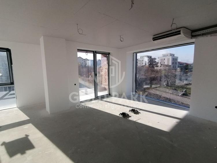 Spatiu de Birouri/Cladire de Birouri-Zona Europa-Garaj/Parcari/Curte - 5