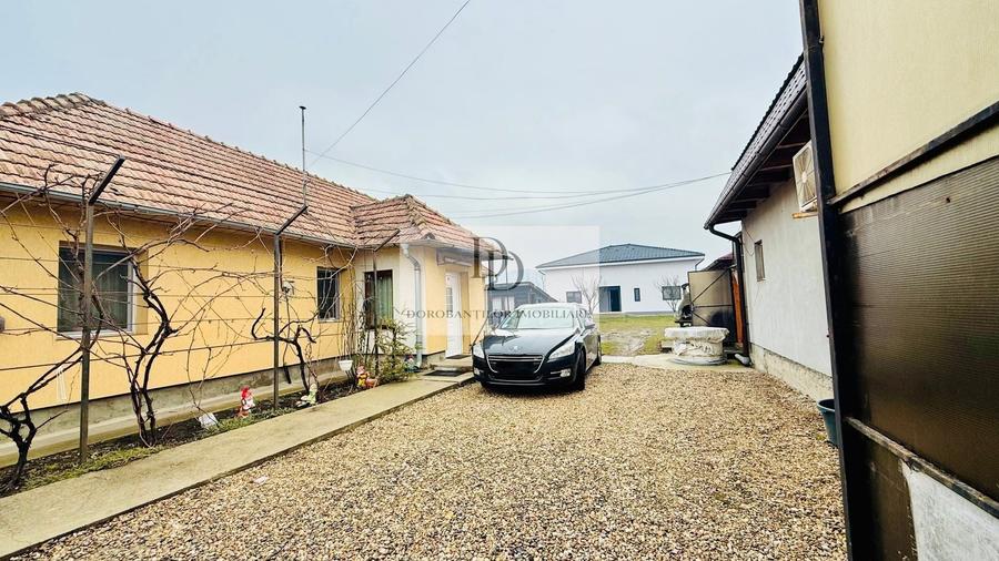 Casă individuală cu 6 camere cu Canalizare în Fundătura