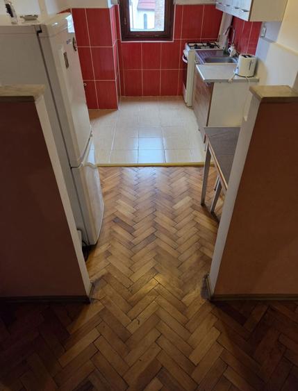 Apartament 2 camere, decomandat, centru Marghita - 1