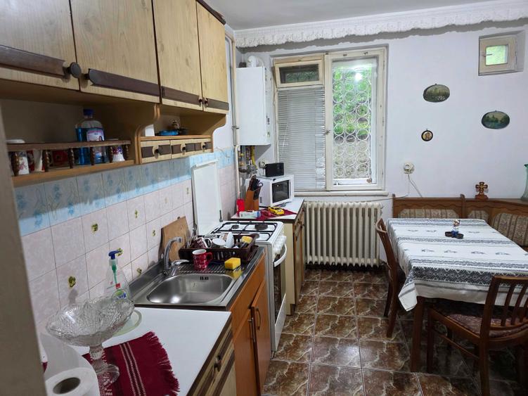 Apartament 3 camere - 16
