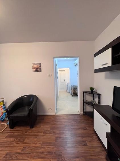 3 Camere decomandate-Metrou Raul Doamnei - 20