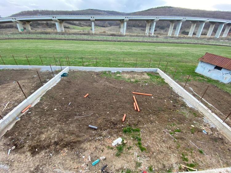 Casa individuala, zona Luna de Sus, semifinisata - 1