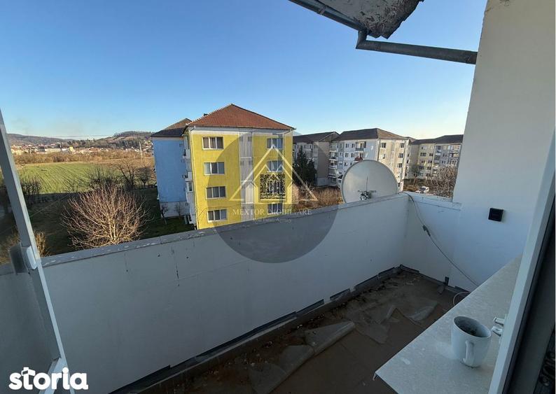 Apartament 2 camere, decomandat Medias - 2
