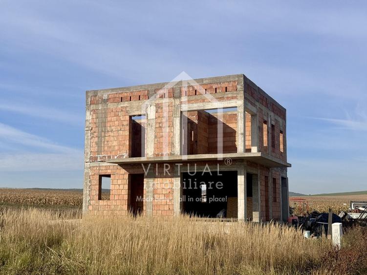 Casa individuala cu 4 camere, 456mp teren, Sura Mica - 1