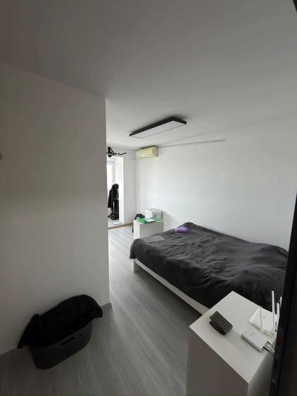 Garsoniera Pajura, 32 mp, transport in fata blocului, metrou Jiului, zona completa - 3