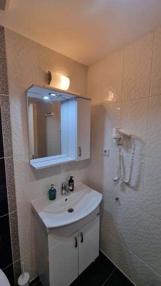 Apartament zona Otopeni (Aeroport) bloc NOU, Mobilata-Utilata MODERN - 9