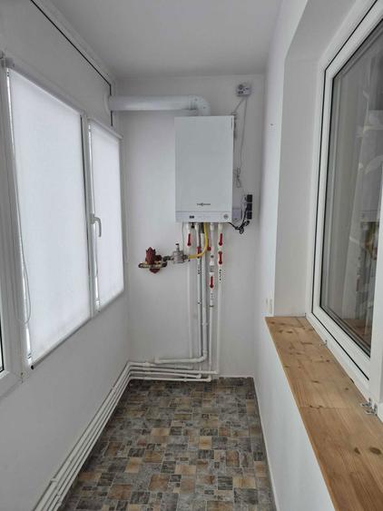 Vand apartament 3 camere str Covasna nr 6,sector 4 - 6
