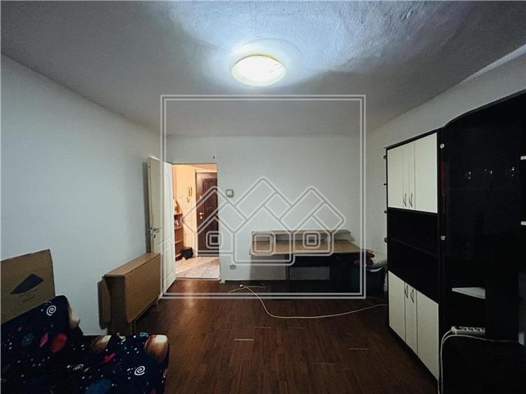 Garsoniera de vanzare in Sibiu - decomandata - cu pivnita - Etaj 1 - 6