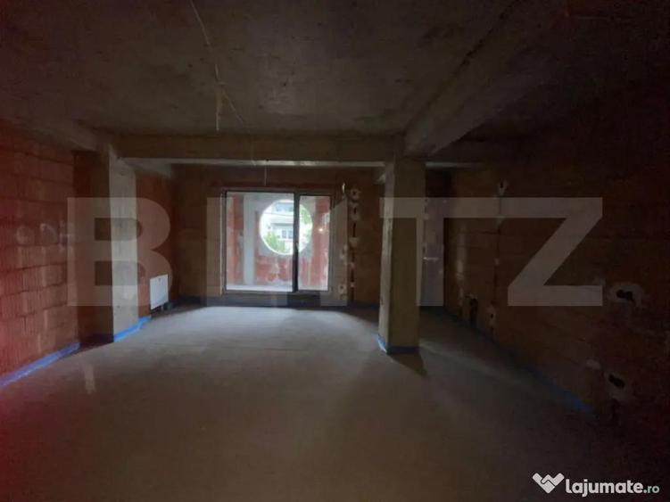 Apartament de vanzare, cu 2 camere, 73mp utili, zona Semicen - 3
