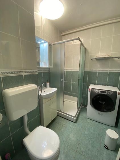 Proprietar vand Garsoniera renovata mobilata si utilata - 4