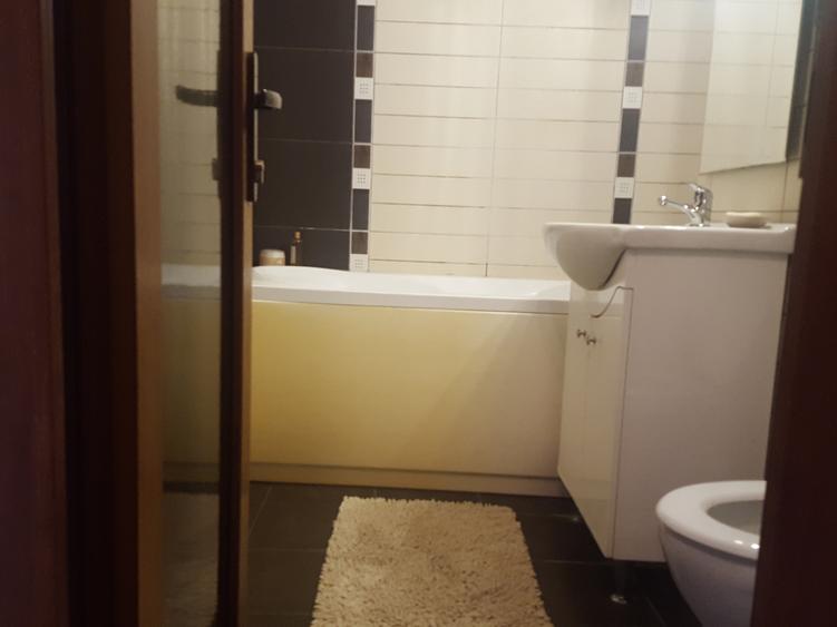 3 cam decomandat amenajat Centrala Clima 2 bai 2 balcoane Complet Mobilat  Utila - 9