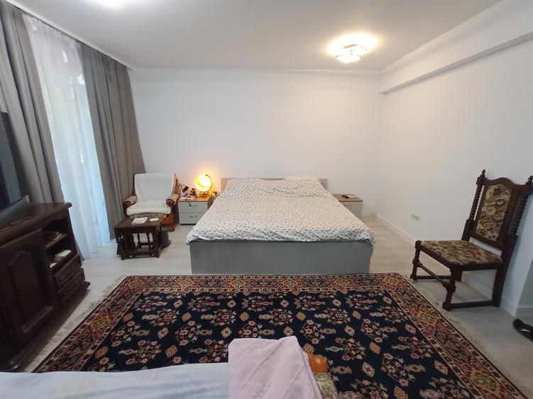 Garsoniera parter +25mp curte - 2