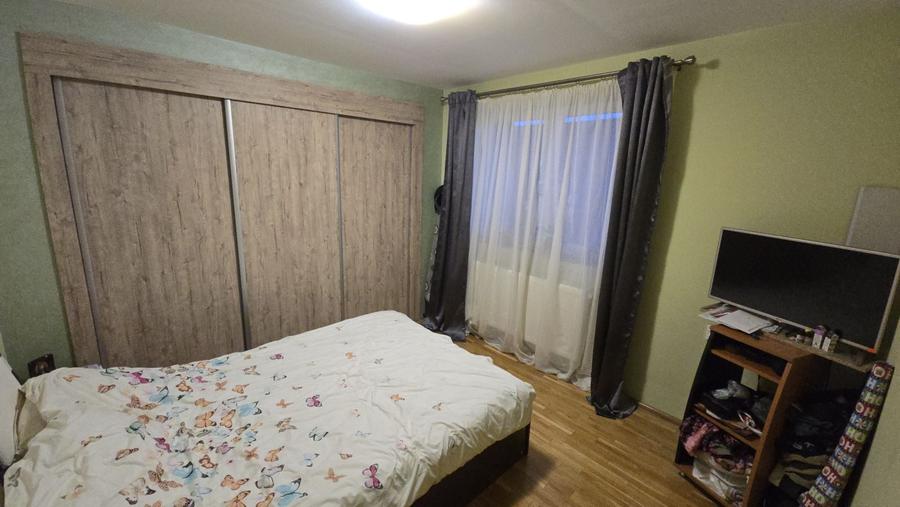 Apartament de vanzare - 3