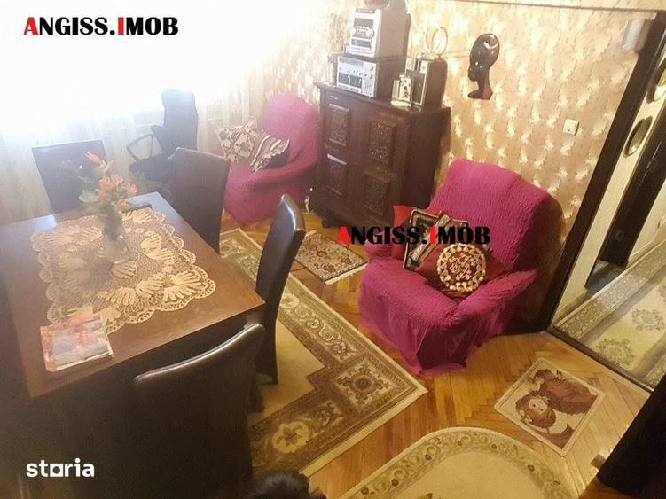 Apartament cu 3 camere decomandat în Păcii