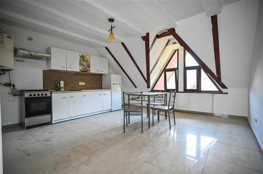 Casa cu 4 Apartamente Independente  Oportunitate Rezidentiala si Investitionala - 23