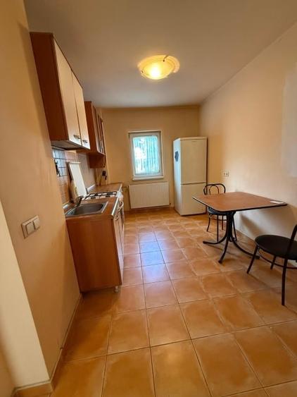Vand apartament 2 camere - 10