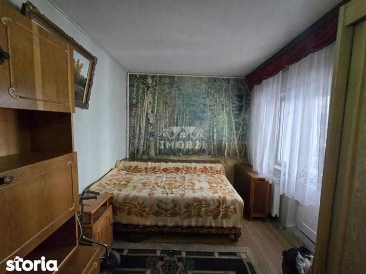 Vanzare apartament 4 camere, cu vedere panoramica, in zona Eroilor Plo - 3