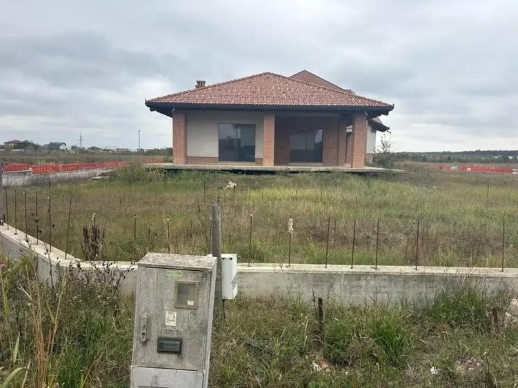 Casa Superba Nefinalizata | 600 m Utili | 2500 m Teren | Padure 100 m - 1