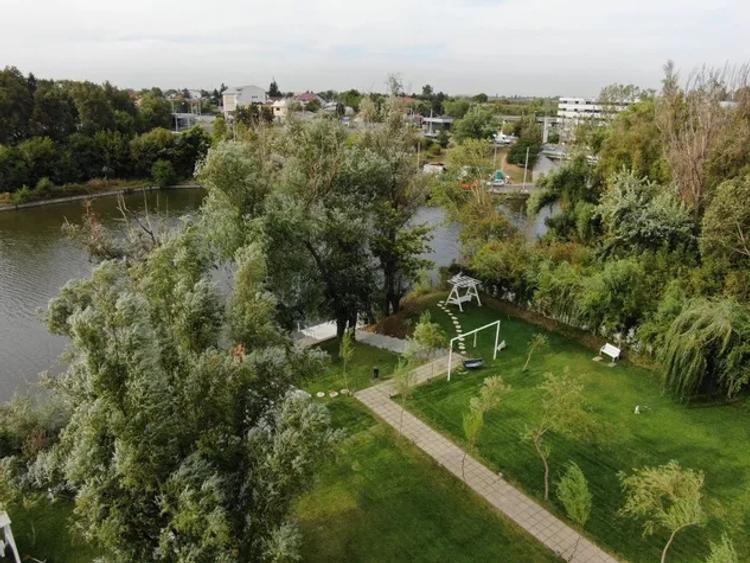 Apartament mobilat cu vedere lac + parcare subterana Sisesti Metrou 8' - 10