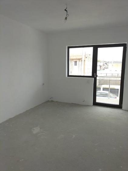 De v&acirc;nzare vilă situată &icirc;n zonă rezidențială a orașului Mioveni. - 8