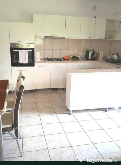 Casă cu 3 camere cu Teren 354 Mp în Central