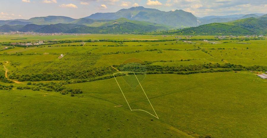 Teren 10,800mp Rasnov / Drumul DN73 - 18