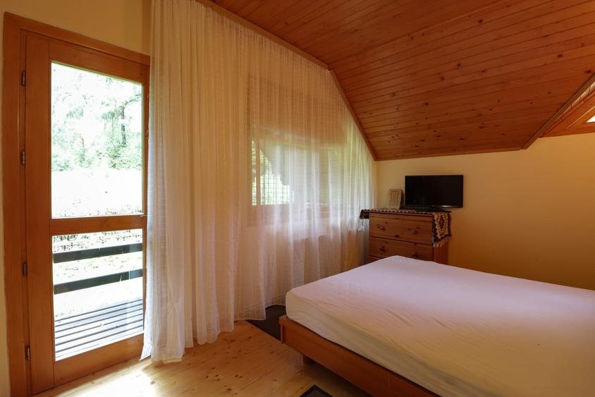 Busteni – Vila Situata La Liziera Padurii! - 3