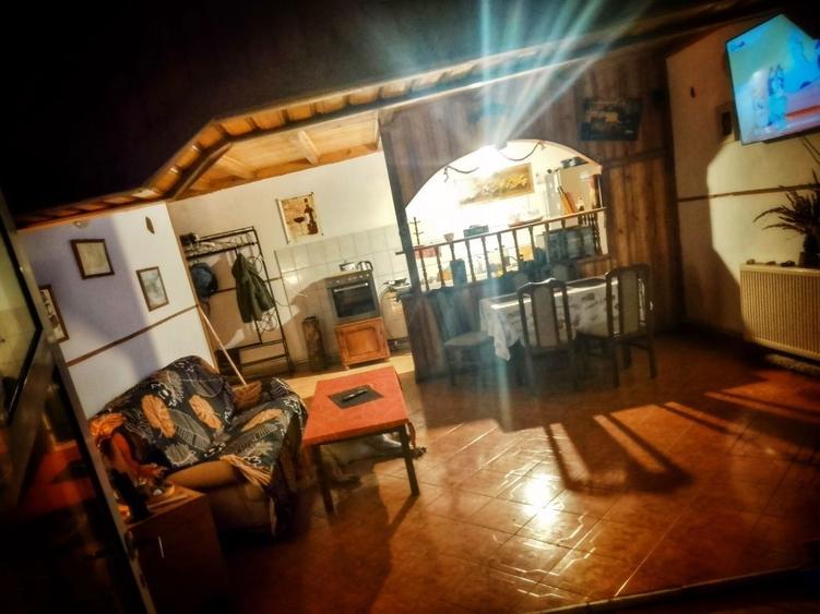 Inchiriez vila Paste - 5