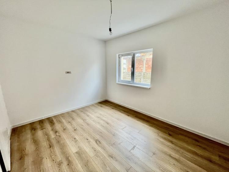 Asfalt, 3 Camere, Zid Despartitor Dublu - 6