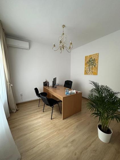 Spatiu de birouri- 4 camere - Punctele Cardinale/ Piata Unirii - 9