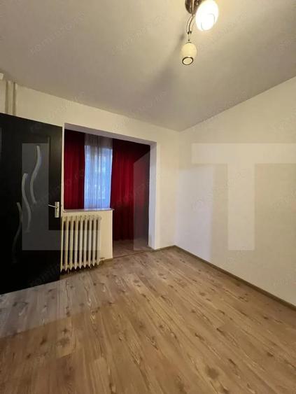 Apartament de vanzare, cu 2 camere, 40 mp, zona Blascovici - 1