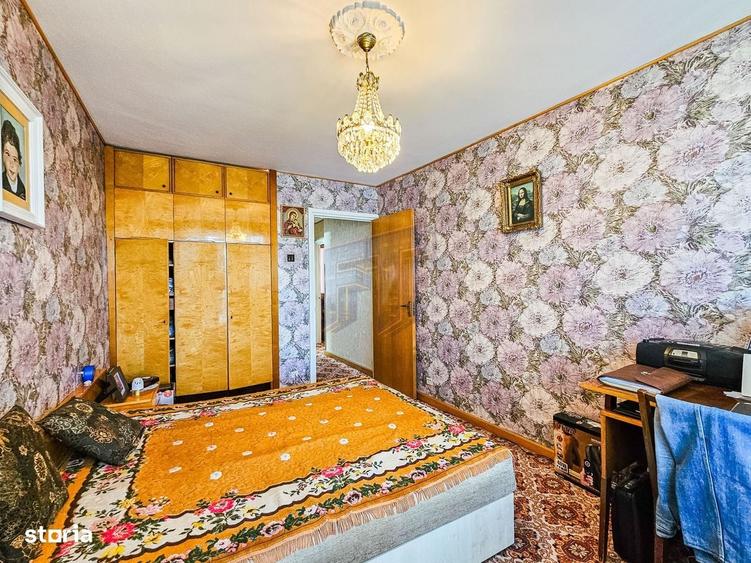 Apartament cu 4 camere în Vatra Luminoasă