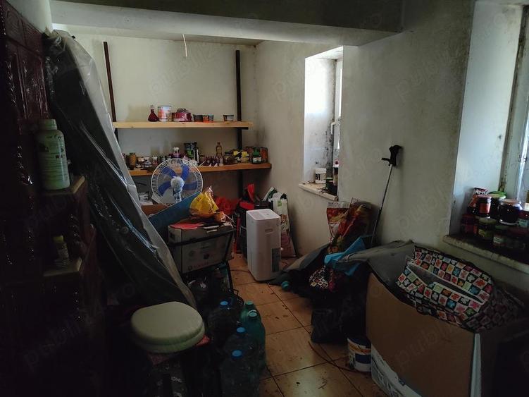 Vand casa cu teren intravilan (total 6308 m ) - 11