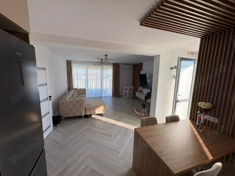 Cvadruplex Casa de Apa 4 dormitoare 2 bai - 5