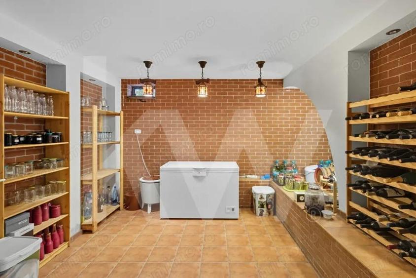 Proprietate Unica in Frumu?ani Spa?iu, Elegan?a ?i Poten?ial - 8