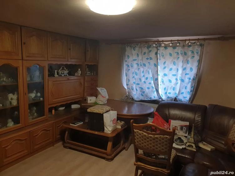 Proprietar vand casa in Herneacova - 8