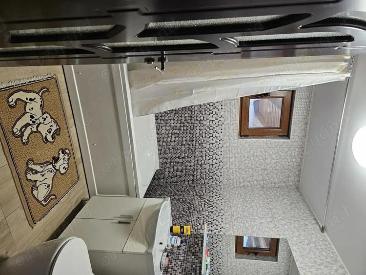 Casa de vanzare - 3 dormitoare, salon spa?ios, anexa ?i teren generos - 648 mp - 3