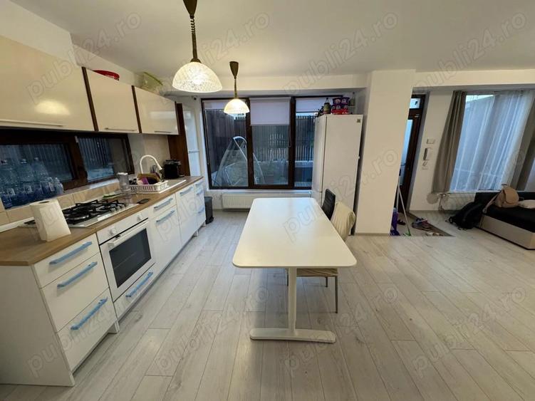 Inchiriez apartament 3 camere - 6