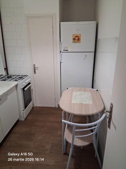 Ap 2 camere,Eroii Revolutiei - 3