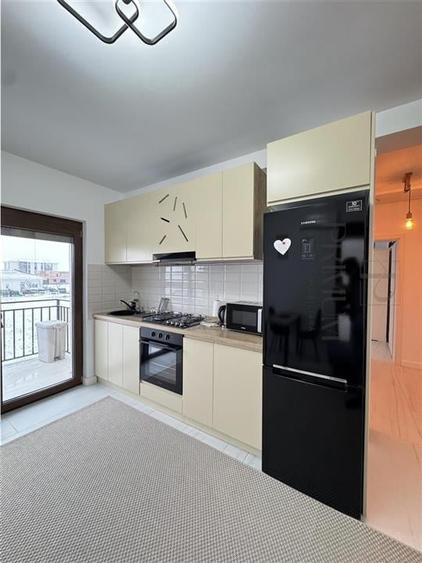 GIROC - 2 CAMERE - 2 BAI - BIROU - ETAJUL 1 - POD PROPRIU - 1