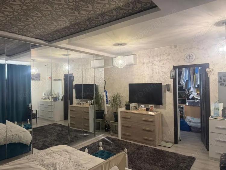 CASA DEOSEBITSA MOBILATA in stil italian ,zona podul VIORELE , teren 280 mp - 11