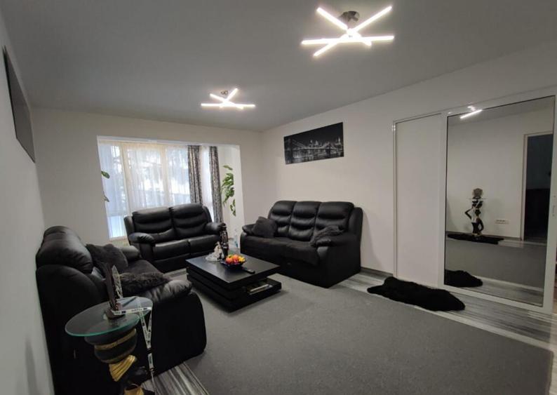 Apartament 3 camere, semidecomandat - zona Astra - 10