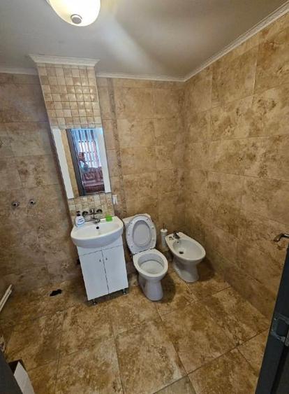 Vand Apartament renovat - 4