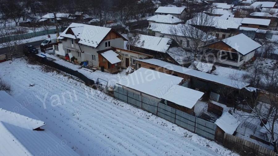 Casa cu spa?iu comercial de vanzare in comuna Ciofrangeni, sat Lacurile, jude? Arge?. - 2