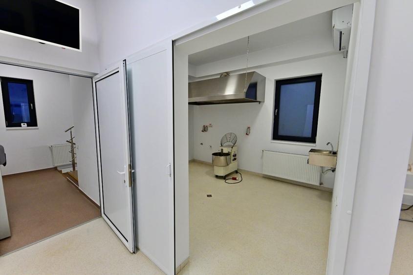 Imobil comercial, constructie 2022, jud Prahova - 5