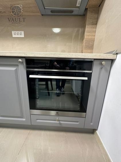 APARTAMENT 3 CAMERE-13 SEPTEMBRIE-CENTRALA-2 BAI-BLOC REABILITAT-HOL H - 6