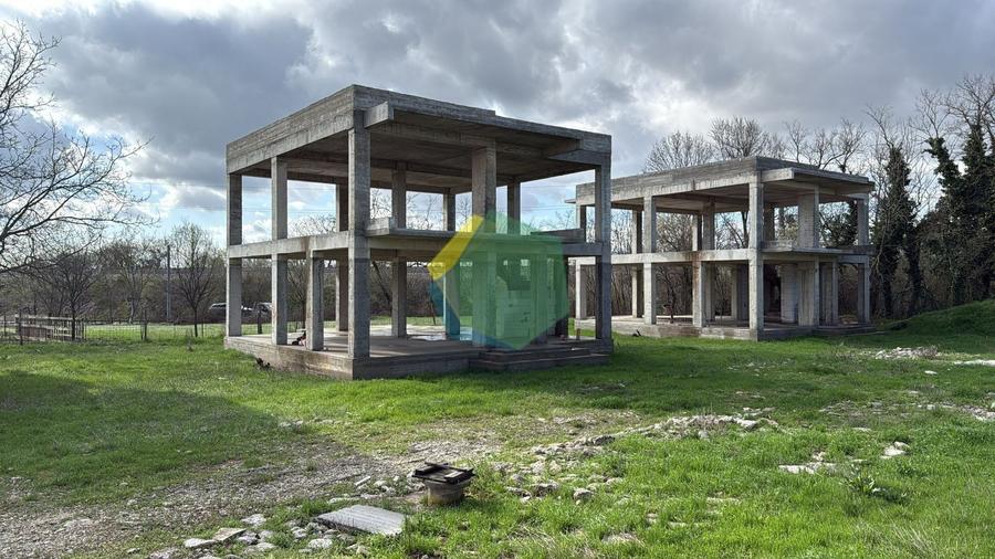 Casă individuală cu 5 camere cu Canalizare în Exterior Nord