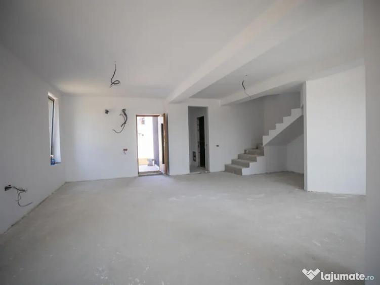 Vila situata in Palazu Mare zona Elvila - 6