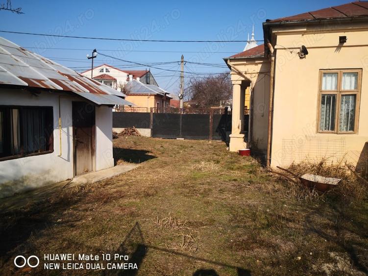 De vanzare (de inchiriat) , in zona centrala, casa cu curte de 1100 mp - 10